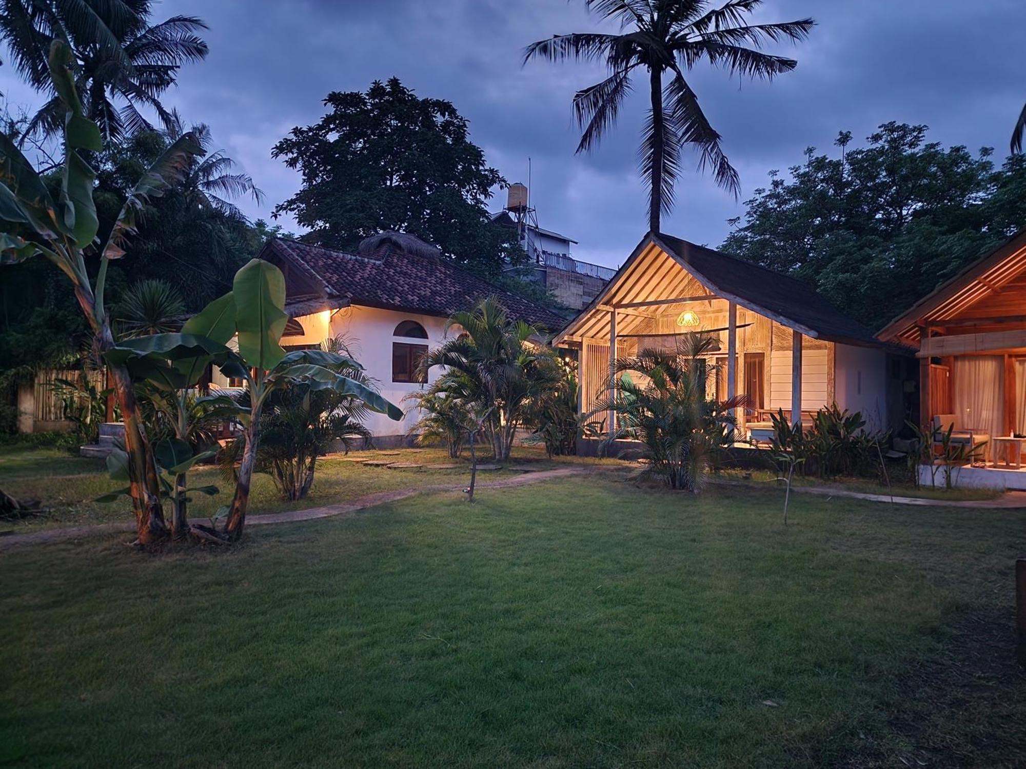 Kayu Cottage Τζίλι Τραγουανγκάν Εξωτερικό φωτογραφία